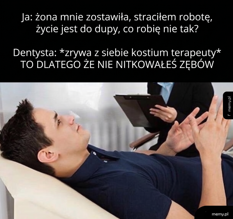 Mężczyzna leży na kanapie, rozmawia z dentystą.