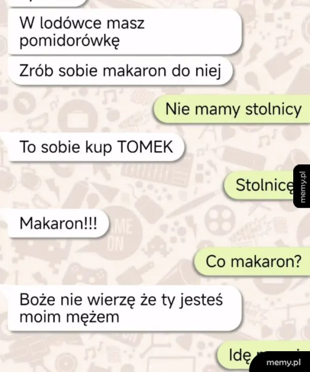Rozmowa na czacie dotycząca gotowania makaronu z pomidorami.