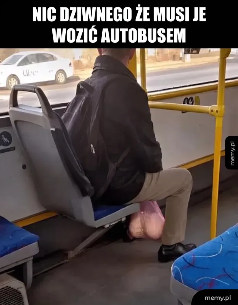 Gigantyczny "bagaż" w autobusie - co tam jest?!