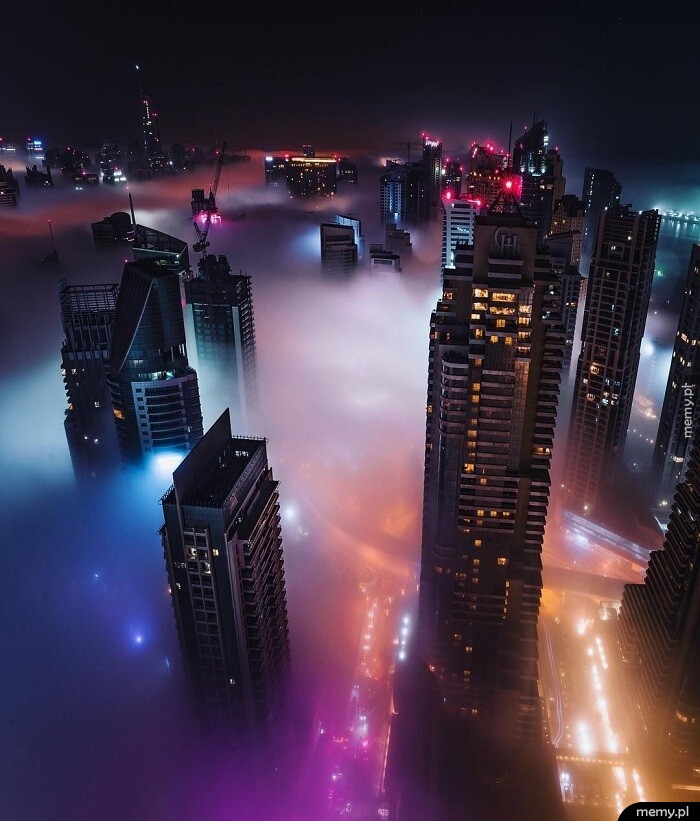 Dubaj nocą