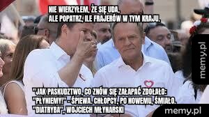 Nie wierzyłem, że się uda,ale popatrz, ile frajerów w tym kraju. "Jak paskudztwo, co znów się załapać zdołało:"Płyniemy!" - śpiewa. Chłopcy, po nowemu, śmiało."Diatryba", Wojciech Młynarski