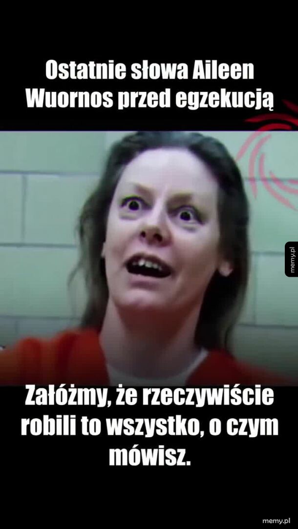 Mężczyzna lub kobieta w pomarańczowym kombinezonie z wytrzeszczonymi oczami.